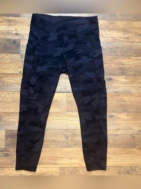 Lululemon Camo Leggings Size 10